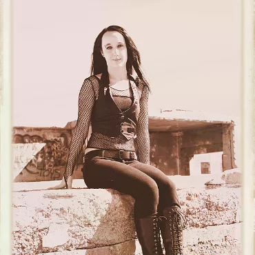Heather Brown - Part 2 Our 2nd shoot together worked perfectly. Heather wanted to shoot at the